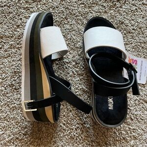 Muk Luks Platform Sandals